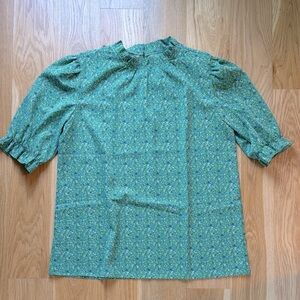 NWOT Green Floral Mock-Neck Puff Sleeve Top Size Large